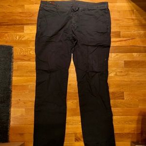 Dekker men’s chinos